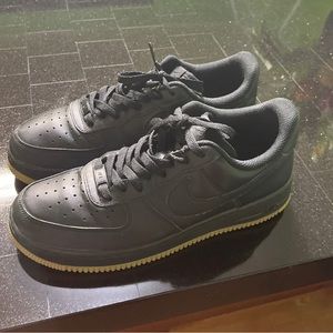 They are in good conditions. Let me know please.